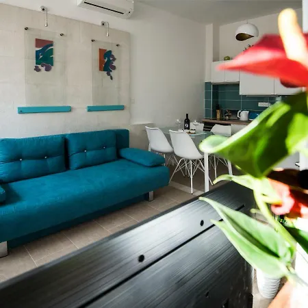 Ibis Your Cosy Oasis With Private Parking And Patio * Σπλιτ
